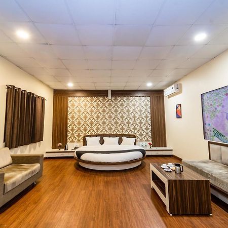 Narmada Hills Resort Godarpura 외부 사진