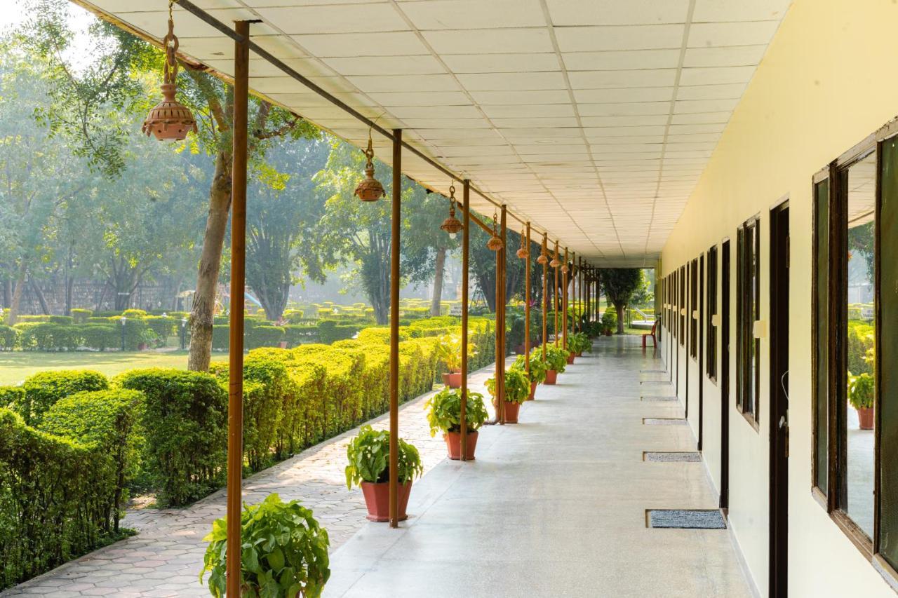 Narmada Hills Resort Godarpura 외부 사진