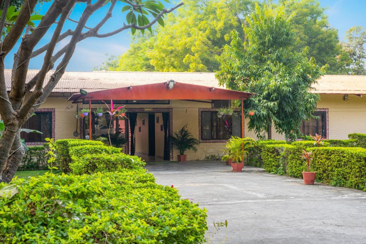 Narmada Hills Resort Godarpura 외부 사진