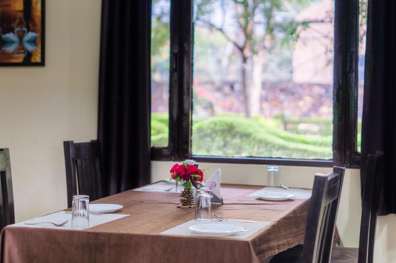 Narmada Hills Resort Godarpura 외부 사진