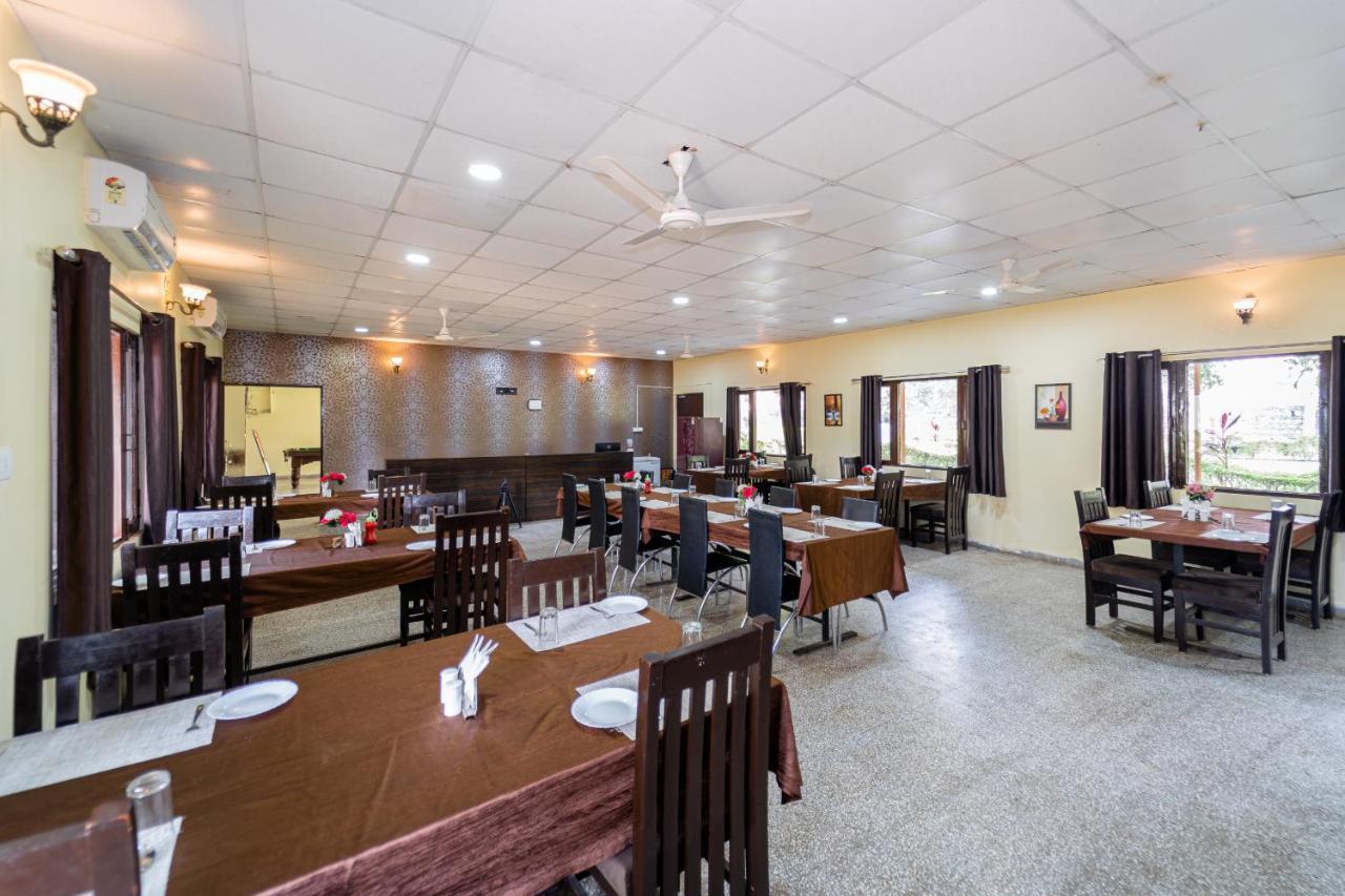 Narmada Hills Resort Godarpura 외부 사진