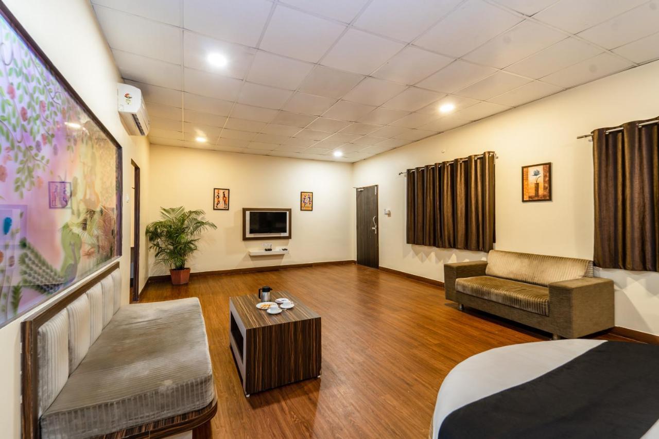 Narmada Hills Resort Godarpura 외부 사진